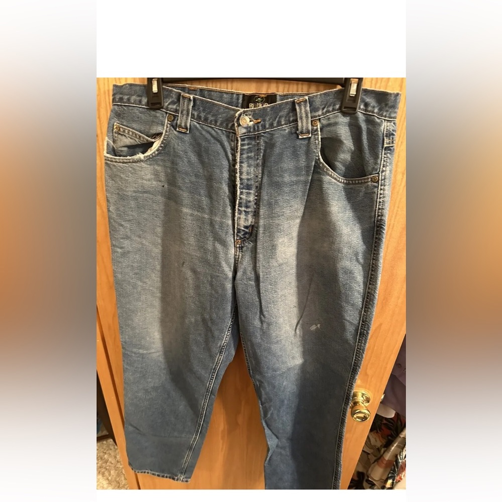 Redhead Jeans Mens 38 x 32. Medium Wash denim Blue Pants has some rips